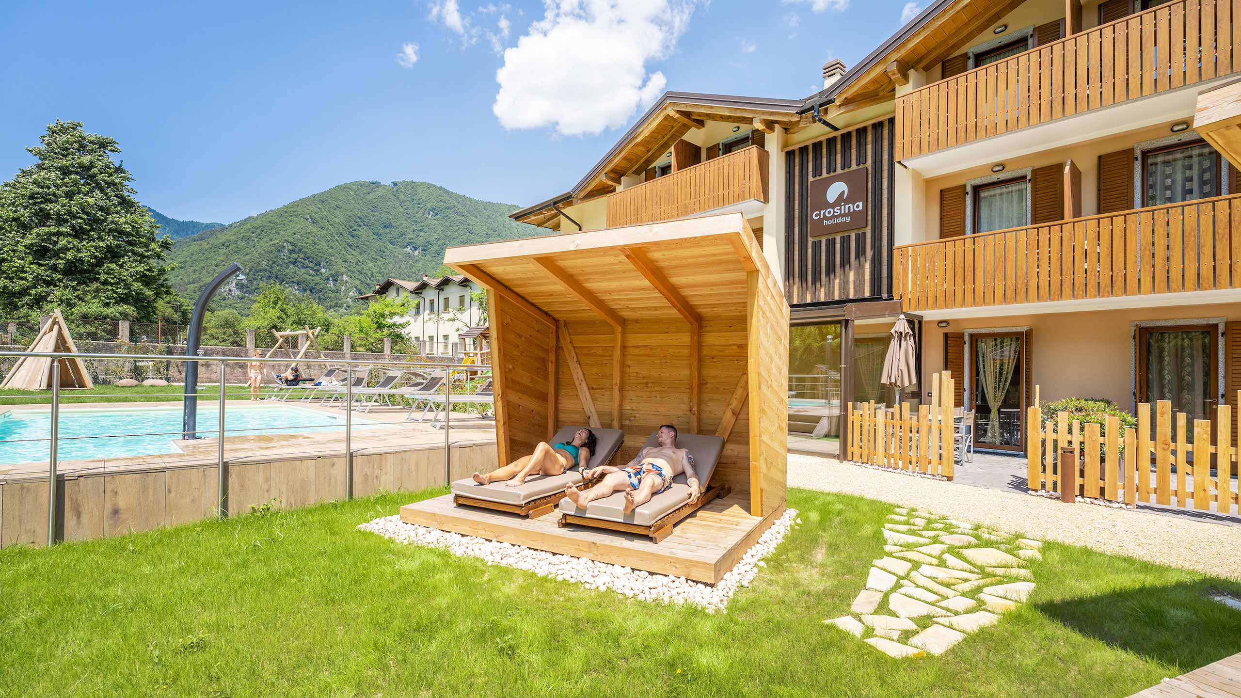 Crosina Holiday – Ferienwohnungen in der Nähe des Ledrosees im Trentino für einen Paar- oder Familienurlaub Willkommen in der Residence Toli